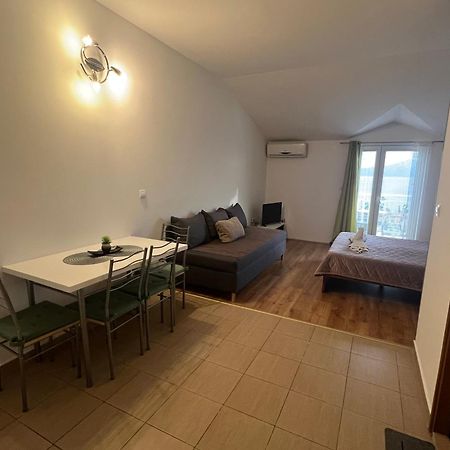 Apartments Mateljak Gradac  Buitenkant foto